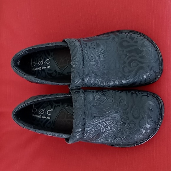 BOC Born Concept  Women's Peggy Charcoal Gray Clog Embossed Detail Size 6/ 36.5 - Picture 1 of 9